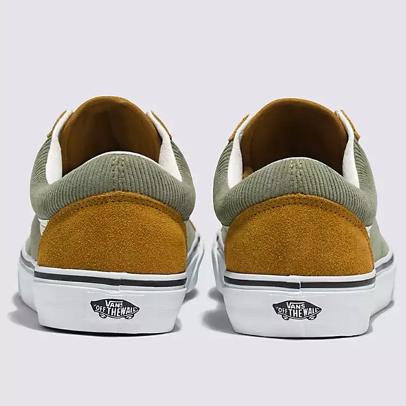 Vans WMNS Old Skool
Mini Cord Green/Brown
VN000ZNIT20A
Sneakers

Corduroy - Picture 4 of 16